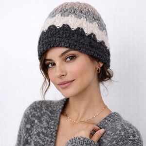 Isoldi Irene handmade Italy Colorful Knit wool Beanie color block